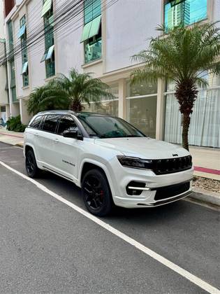 JEEP COMMANDER 2.0 HURRICANE 4 TURBO GASOLINA BLACKHAWK AT9